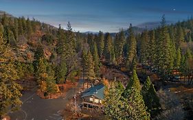 Yosemite Lakes Cabin & Cottages